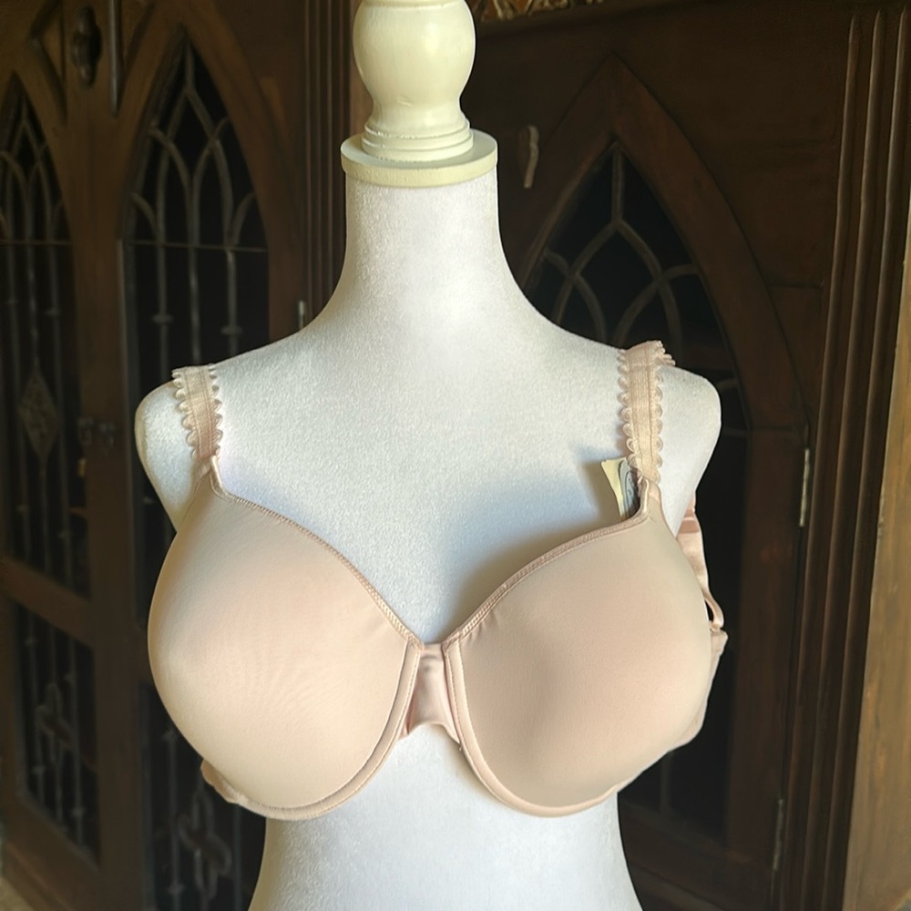 Le Mystere Bra in Ballet Pink Size 32G
